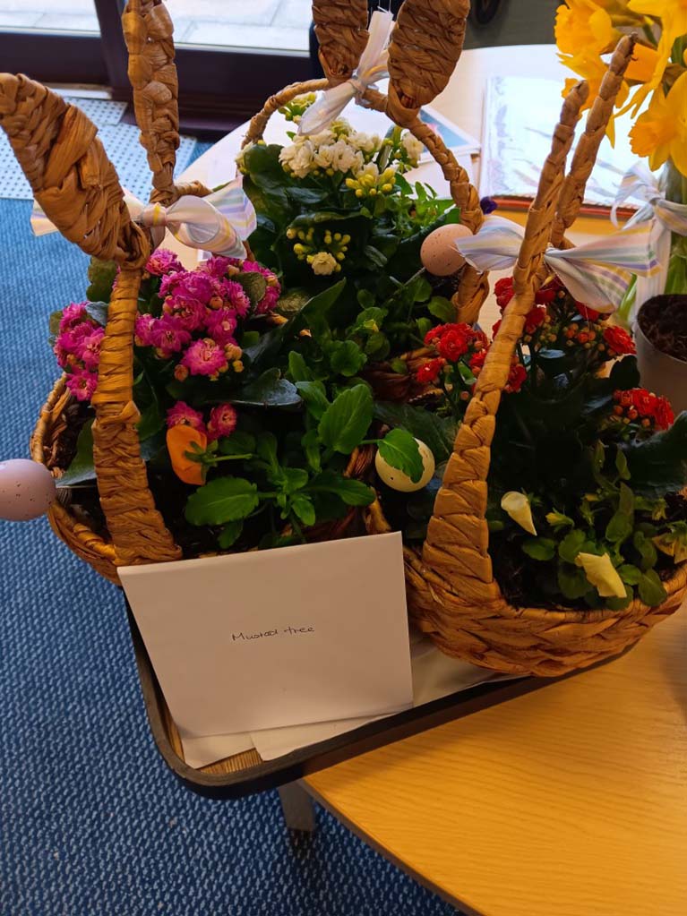 Rockliffe Court, Darlington Residents started their day with a random act of kindness by visiting their
                        local coffee shop and gifting them a flower basket.