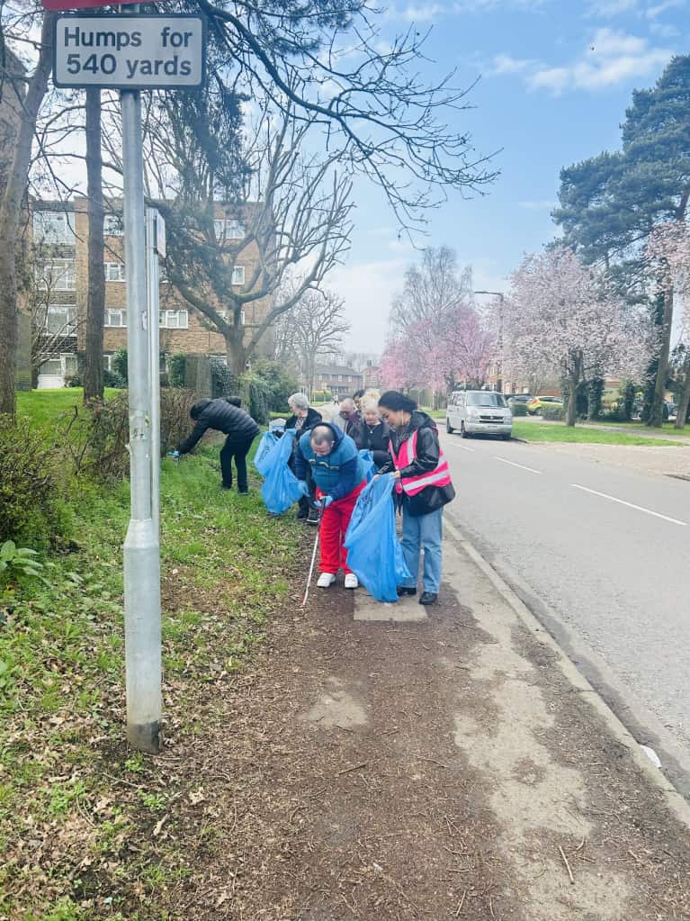 All staﬀ and service users thoroughly enjoyed taking part in tidying up our community.
