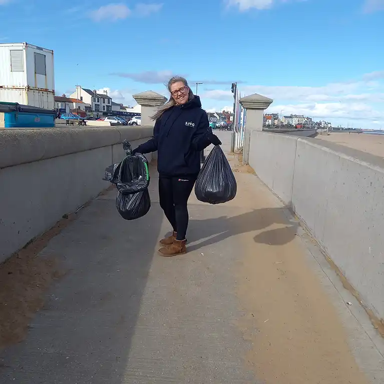 The People Team, Darlington spent their day litter picking on the beach in Seaton Carew
                            where they filled 8 bags with rubbish!